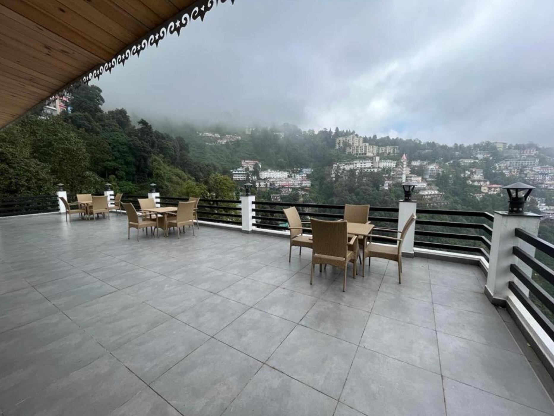 The Boho Mussoorie Hotel Екстериор снимка